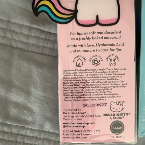 The Crème Shop x Hello Kitty Macaron Lip Balm - Pink & Blue - Picture 3 of 5